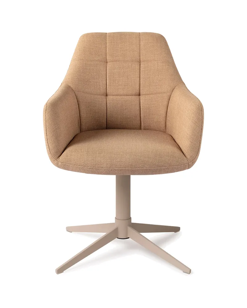 Noto Esszimmerstuhl mit Armlehnen von Jesper Home in Toasted Toffee, Quad, Beige, Ansicht 1