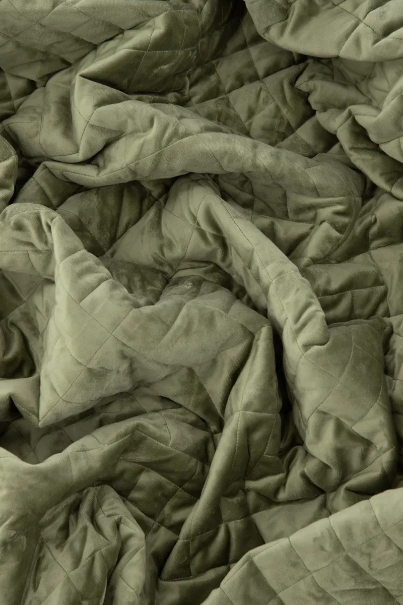 Jilly gesteppte Tagesdecke in 80 × 260 cm, Grün, im Wohnraum, Ansicht 5