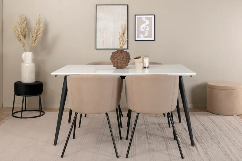 Jimmy & Berit Essgruppe mit weißem Esstisch und 4 Polsterstühlen in Beige, Gestell Schwarz, im Wohnraum, Ansicht 1