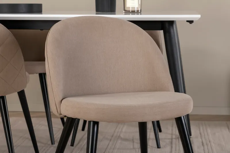 Jimmy & Velvet Essgruppe mit weißem Esstisch und 4 Polsterstühlen in Beige, Gestell Schwarz, im Wohnraum, Ansicht 5