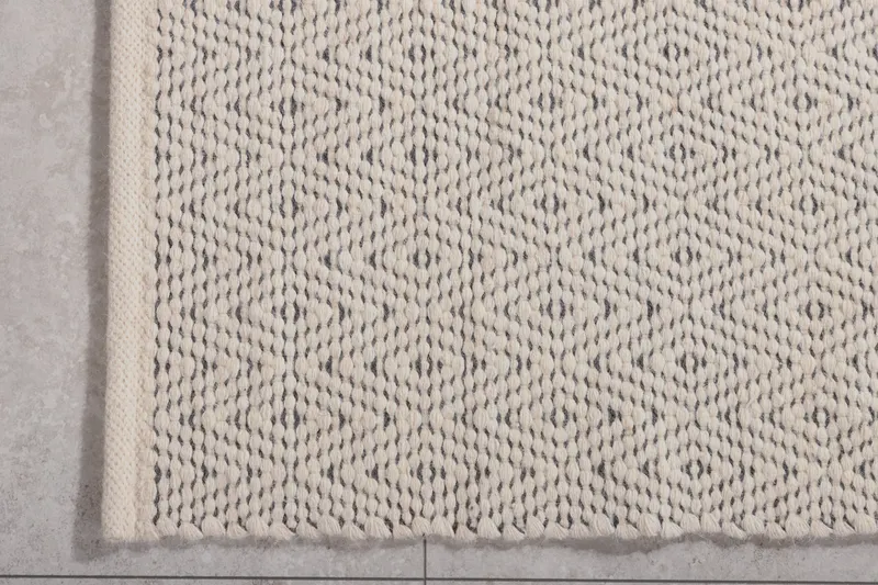 Julana Wollteppich mit dezentem Boho-Muster, 300 × 200 cm, im Wohnraum, Ansicht 4