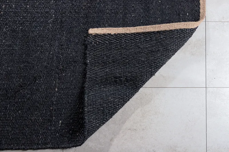Kali Juteteppich aus 100 % Jute in 240 × 170 cm, Schwarz, im Wohnraum, Ansicht 6
