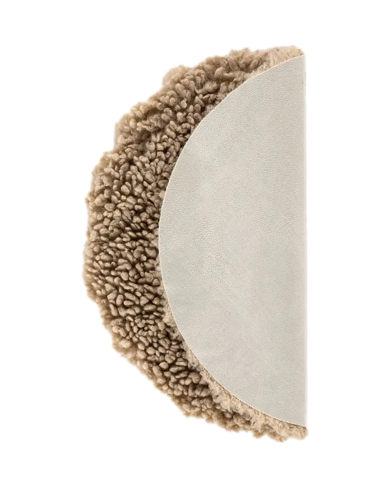 Katy rundes Dekokissen aus Kunstfell in Beige, Ansicht 2