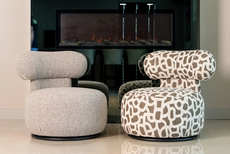 Kaya Sessel, Weave brown, drehbar von Richmond Interiors, Wohnbeispiel 10, im Wohnraum