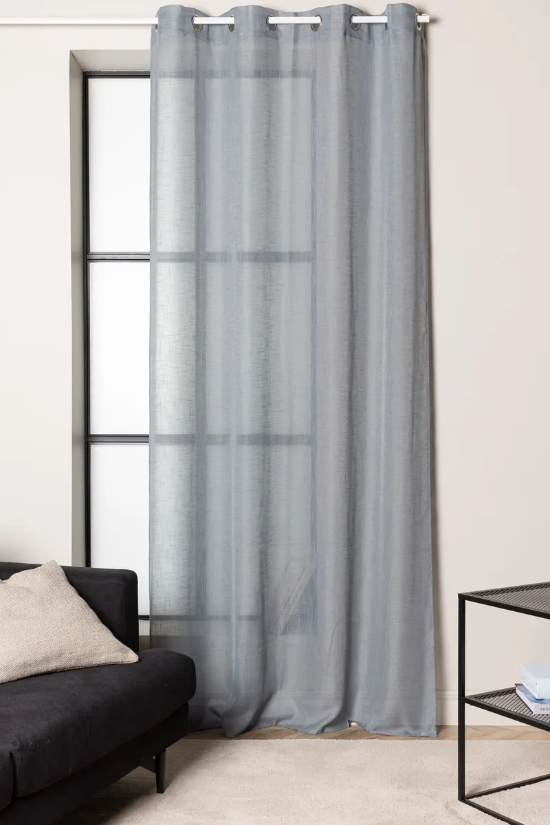 Kaya Vorhang in 290 × 140 cm, Hellgrau, im Wohnraum, Ansicht 1