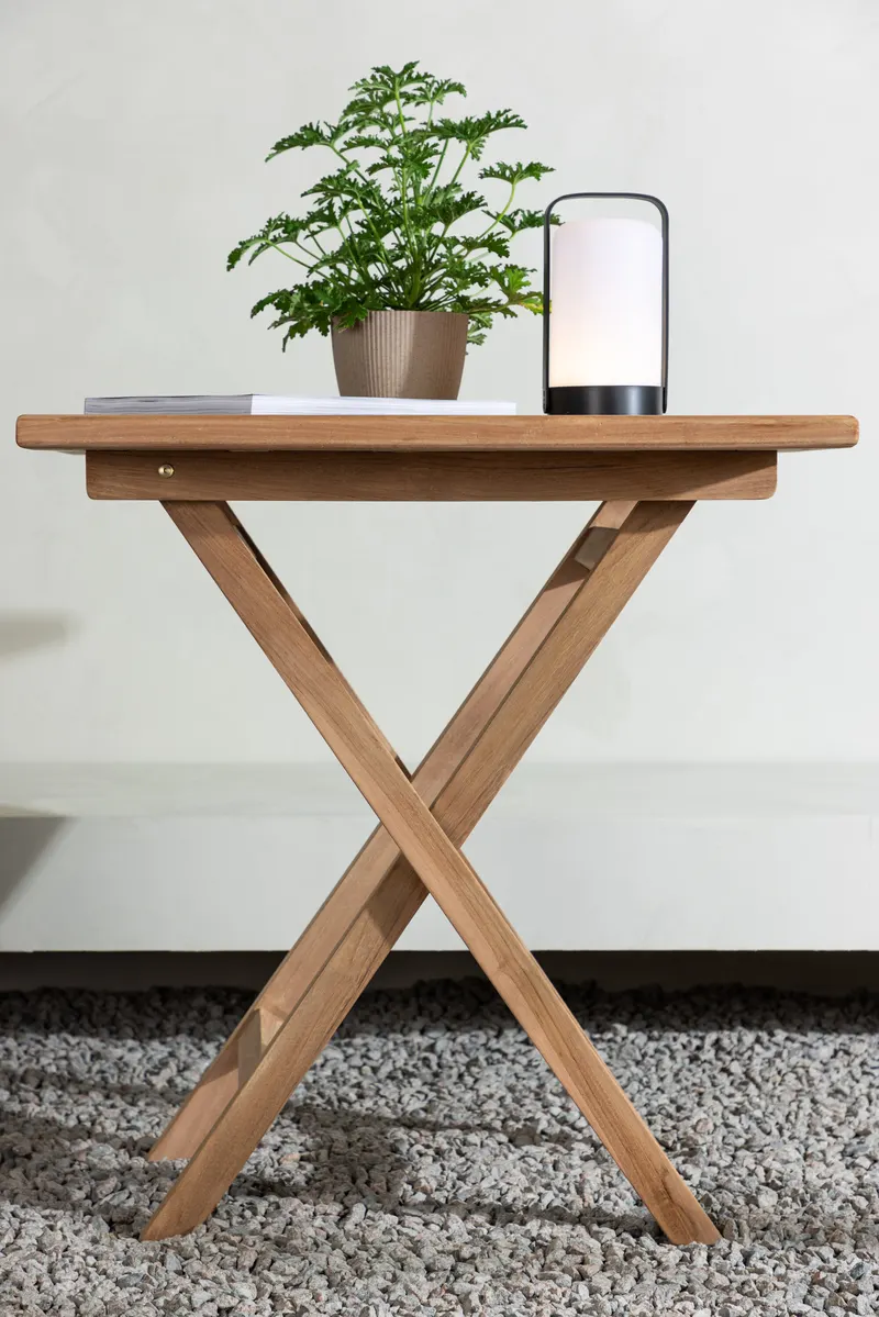 Kenya klappbarer Balkontisch aus Teak in 70 × 70 × 75 cm, im Wohnraum, Ansicht 4