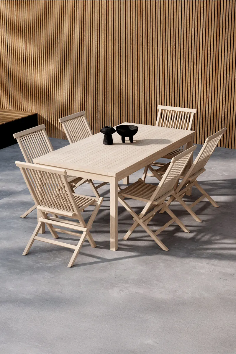 Kenya & Kenya Gartenmöbel-Set aus Teak mit Tisch 180 × 90 cm und 6 Stühlen in Whitewash, im Wohnraum, Ansicht 1