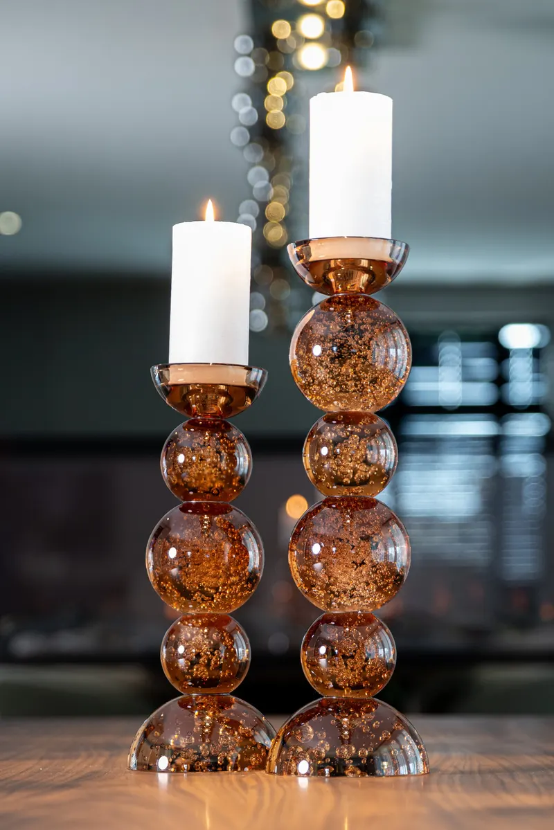 Kerzenständer Jolita, Braun, groß von Richmond Interiors, Wohnbeispiel 4, im Wohnraum