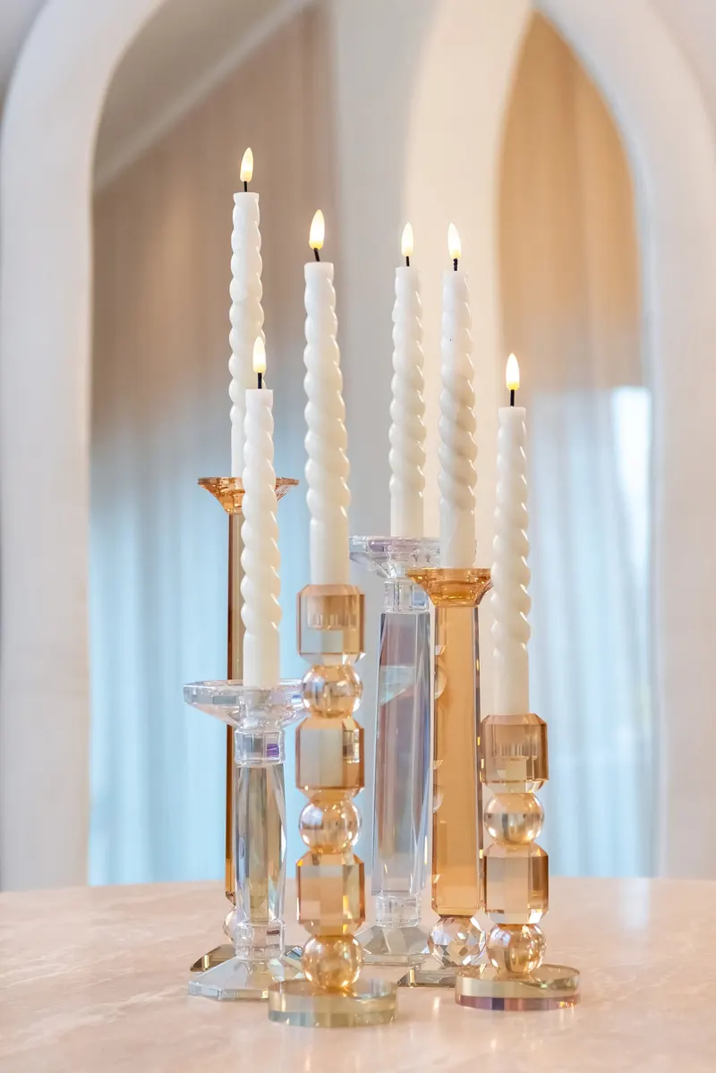 Kerzenständer Meral, Braun, klein von Richmond Interiors, Wohnbeispiel 9, im Wohnraum