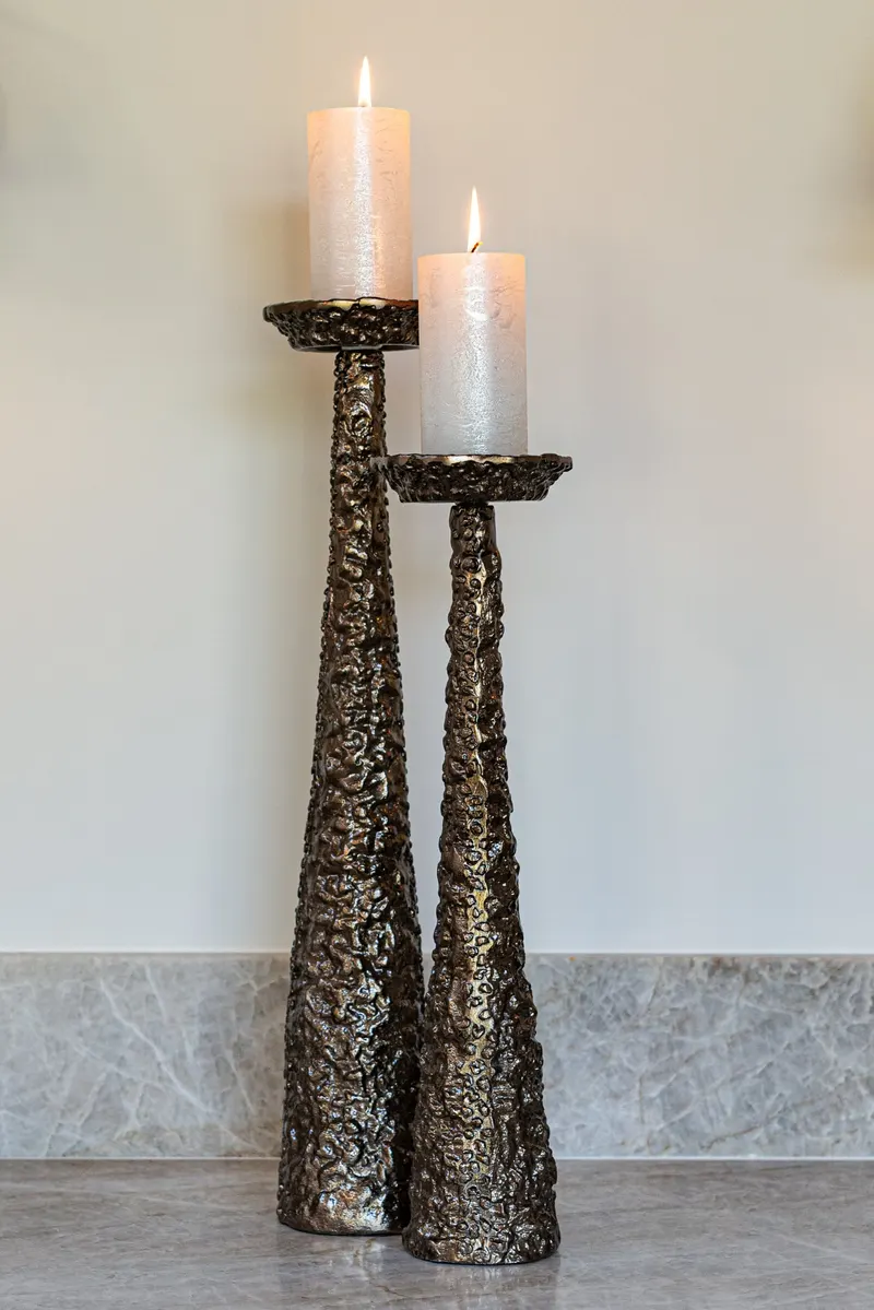Kerzenständer Moan, Gold gebürstet, groß von Richmond Interiors, Wohnbeispiel 6, im Wohnraum