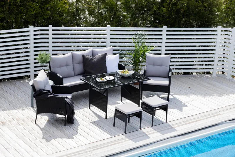 Knock Gartenlounge mit Esstisch und Hockern, im Wohnraum, Ansicht 6