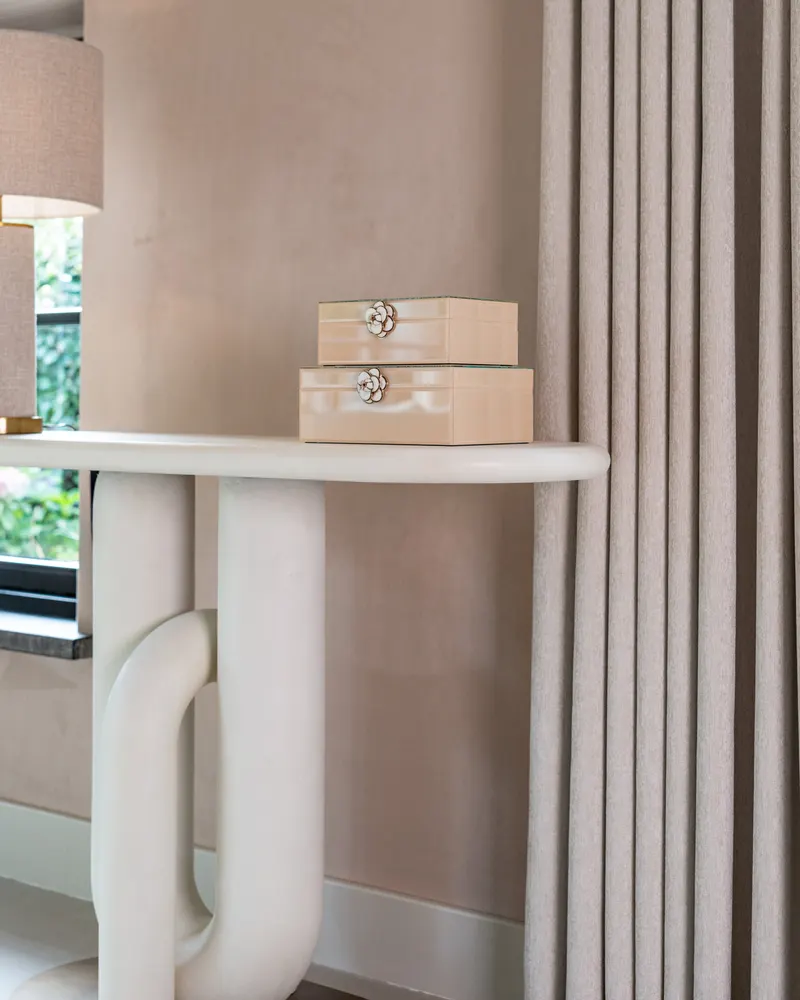 Aufbewahrungsdose Abbey, Elfenbeinfarben, klein von Richmond Interiors, Wohnbeispiel 10, im Wohnraum