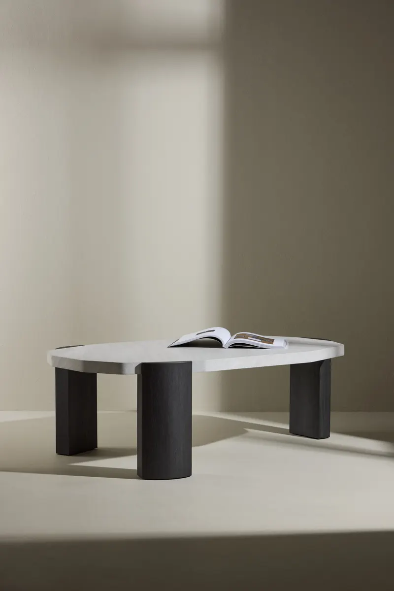 Kres ovaler Couchtisch 125 × 71 cm, im Wohnraum, Ansicht 1