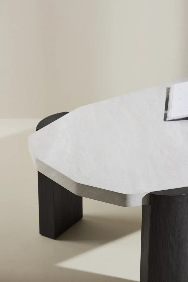 Kres ovaler Couchtisch 125 × 71 cm, im Wohnraum, Ansicht 3