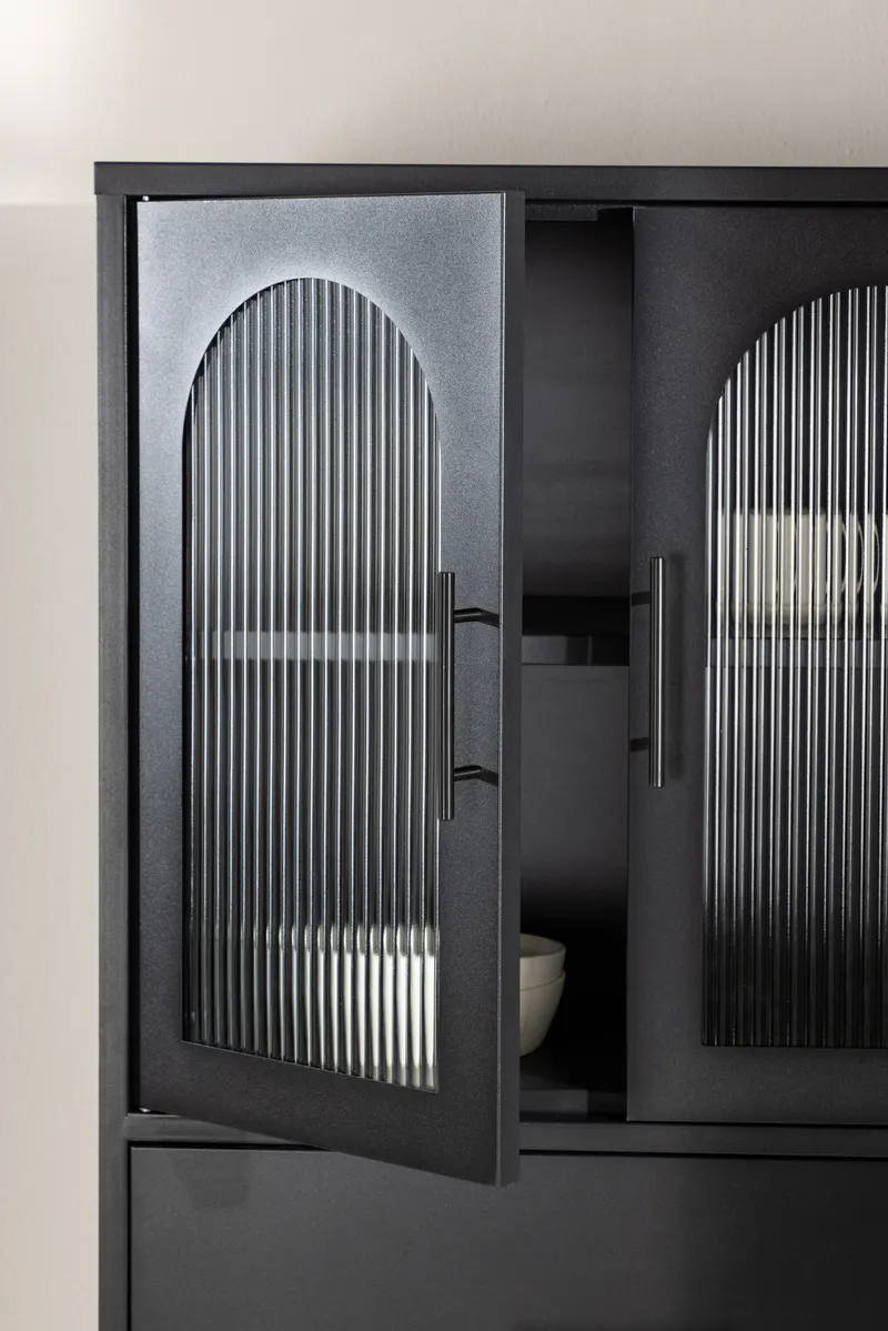 La Paz Highboard mit Glastüren und Schubladen in Schwarz, im Wohnraum, Ansicht 2