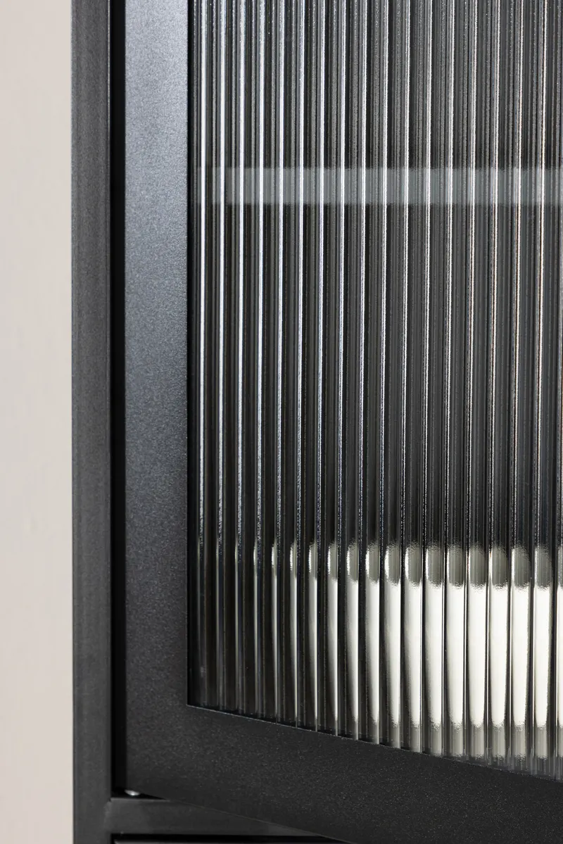 La Paz Highboard mit Glastüren und Schubladen in Schwarz, im Wohnraum, Ansicht 3