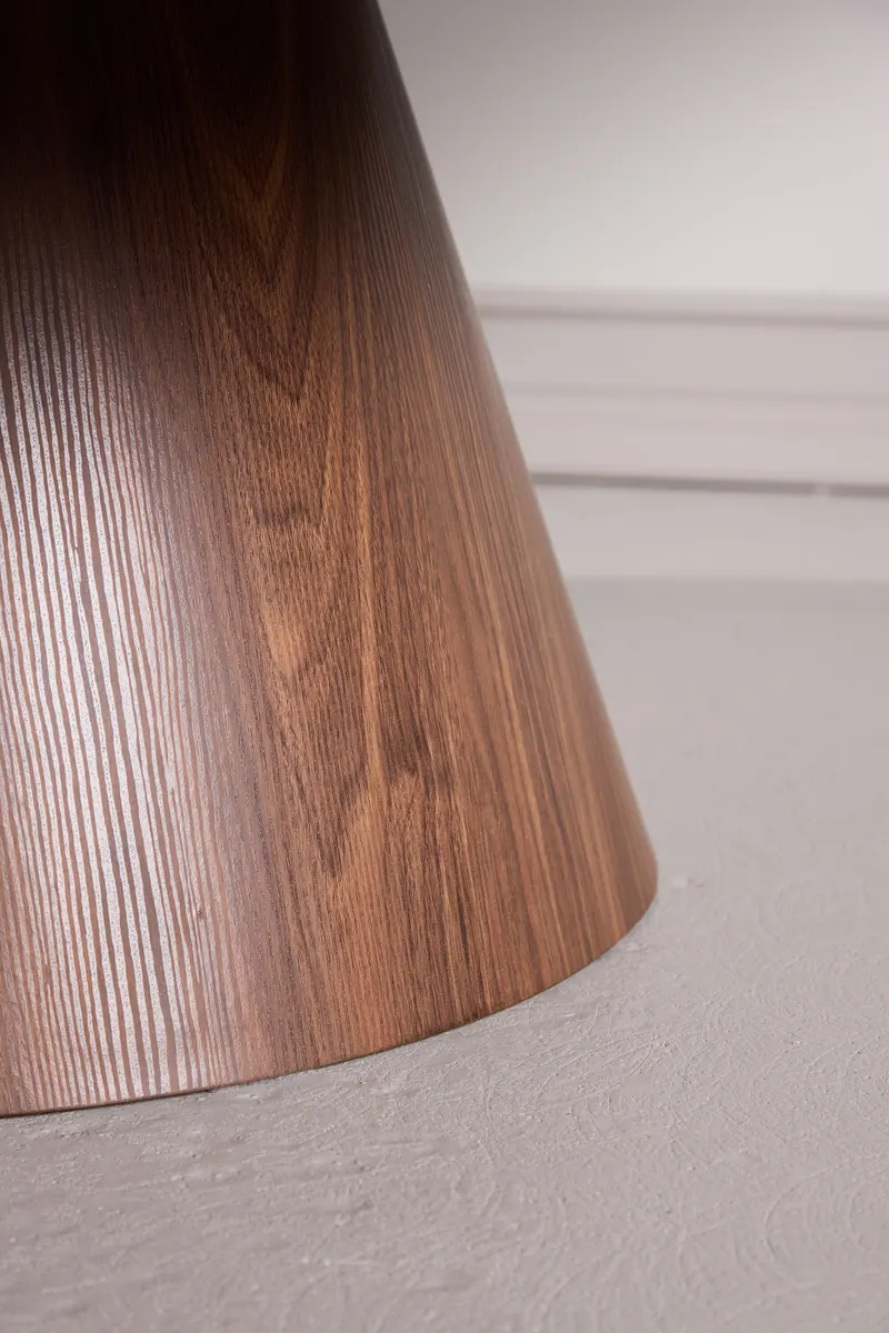 Lanzo Couchtisch 120 × 92,5 cm mit kegelförmigem Mittelfuß in Dunkelgrün, Gestell Mokka, im Wohnraum, Ansicht 3