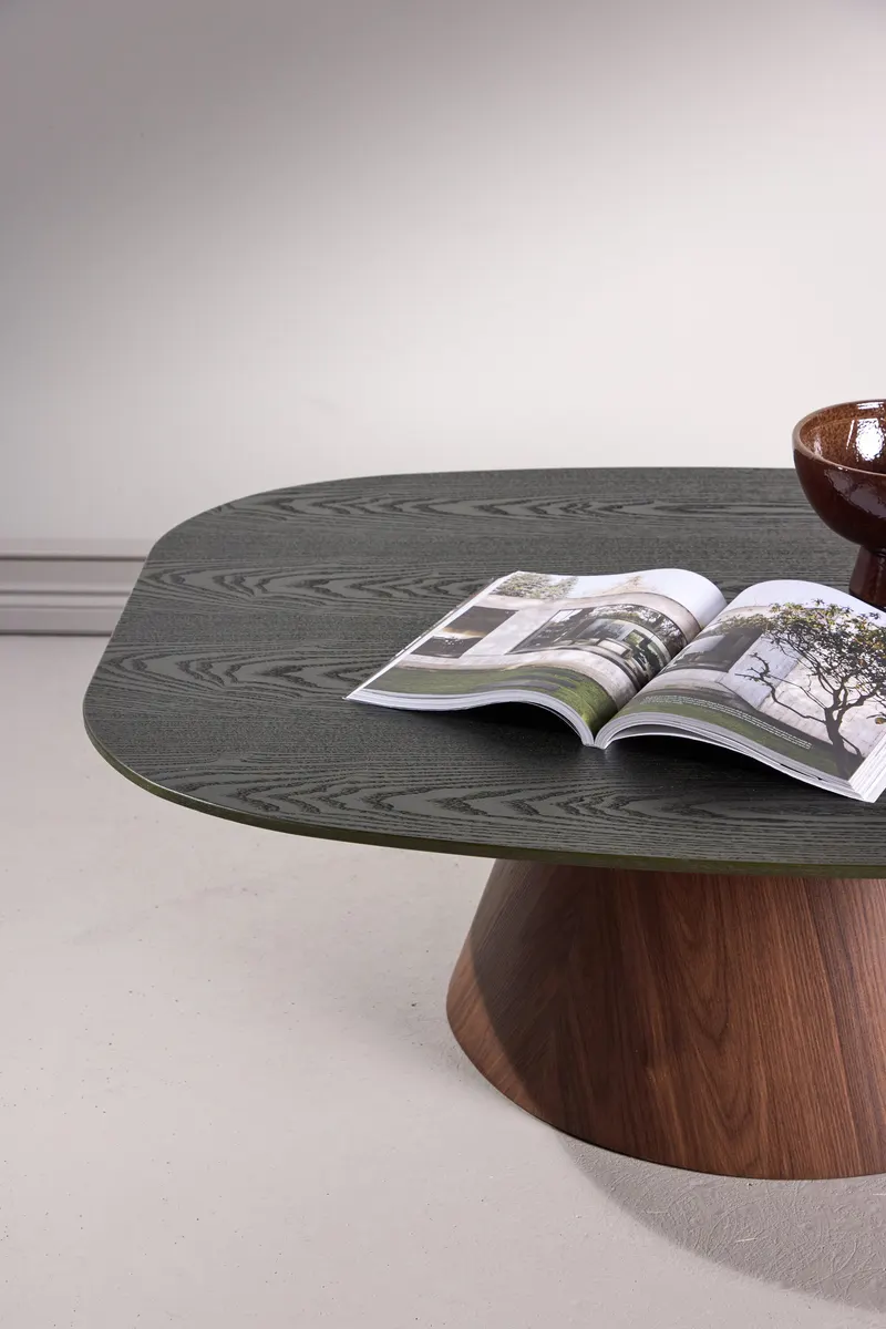 Lanzo Couchtisch 120 × 92,5 cm mit kegelförmigem Mittelfuß in Dunkelgrün, Gestell Mokka, im Wohnraum, Ansicht 5