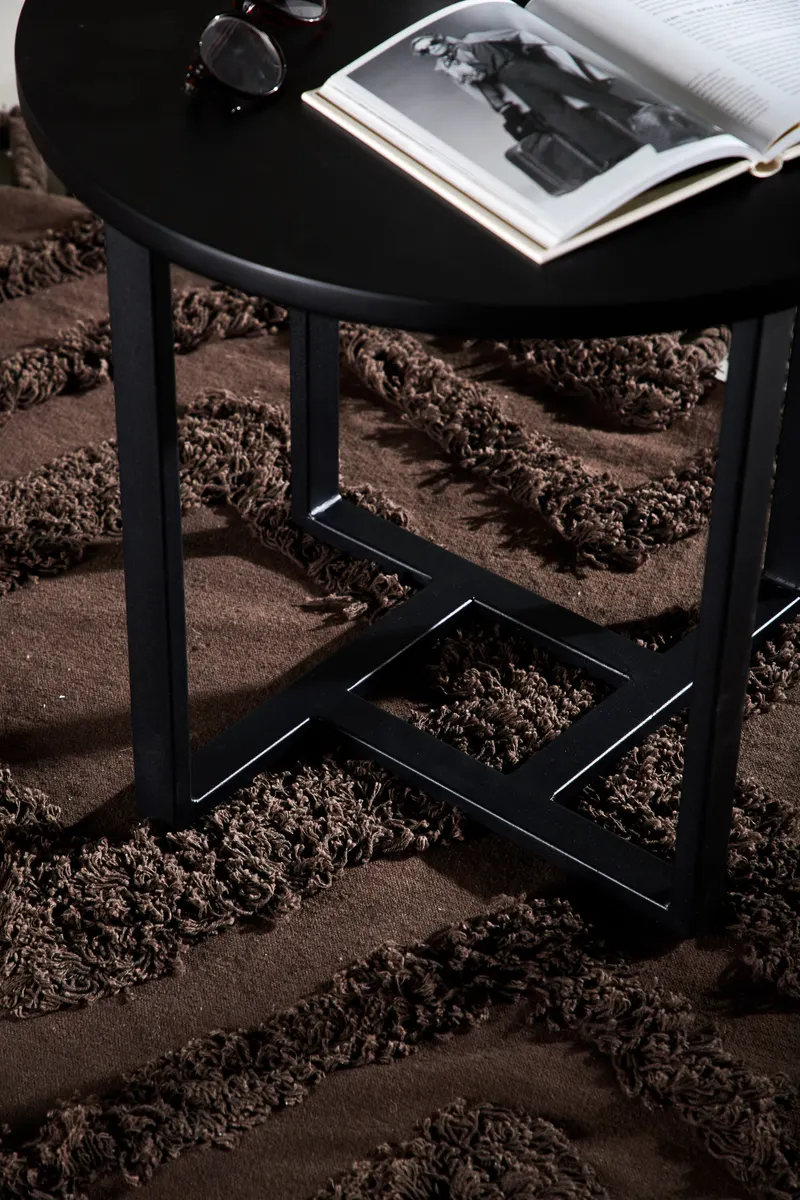 Lawton runder Couchtisch mit schmalem Stahlgestell in Ø 50 cm, im Wohnraum, Ansicht 2