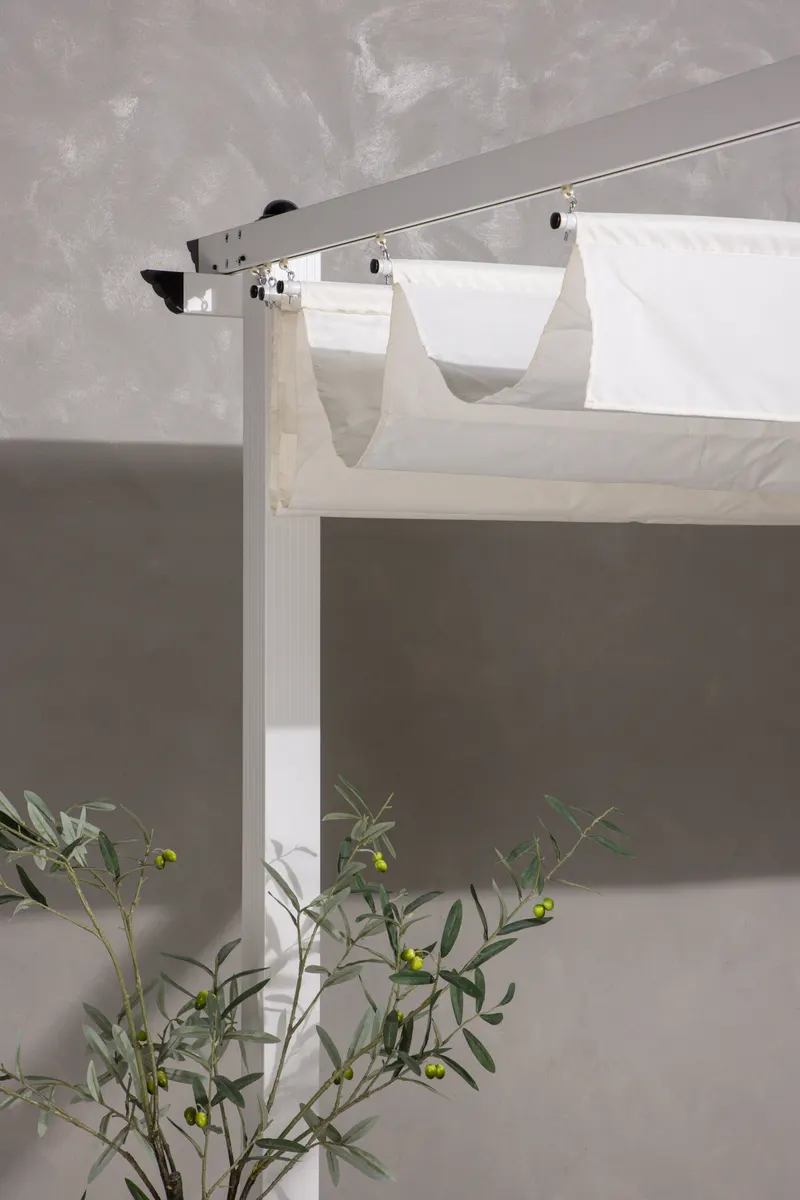 Lazio Pergola aus Aluminium mit Stoffdach in 295 × 250 × 295 cm, Weiß, im Wohnraum, Ansicht 4