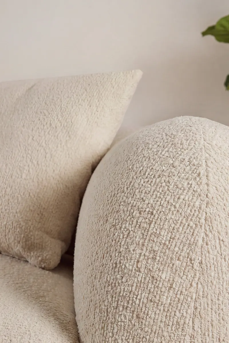 Leia Ecksofa mit Recamiere in Beige, Gestell Schwarz, links, im Wohnraum, Ansicht 4