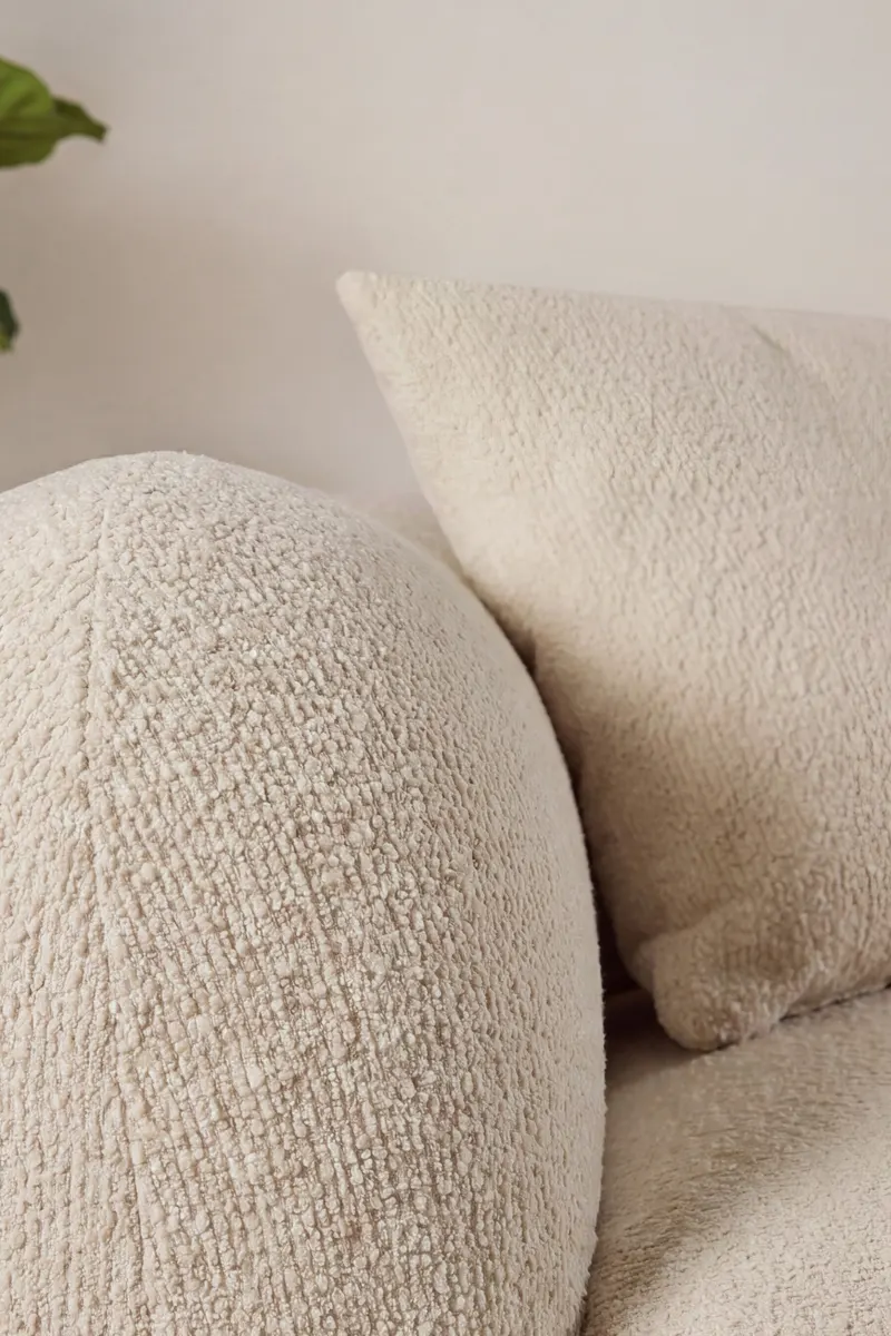 Leia Ecksofa mit Recamiere in Beige, Gestell Schwarz, rechts, im Wohnraum, Ansicht 4