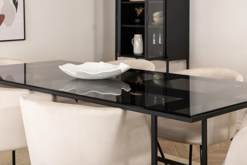 Leif & Berit Essgruppe mit Glastisch und 6 gepolsterten Stühlen in Beige, Gestell Schwarz, im Wohnraum, Ansicht 3