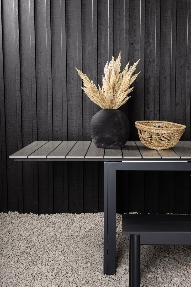 Levels ausziehbarer Gartentisch mit Kunstholzplatte und Aluminiumgestell in 229 × 100 cm, Grau, Gestell Schwarz, im Wohnraum, Ansicht 2