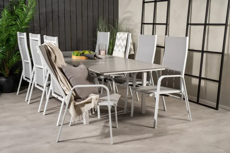 Levels & Copacabana Gartenmöbel-Set mit Ausziehtisch und 4 Hochlehnern in Grau, Gestell Weiß, im Wohnraum, Ansicht 2