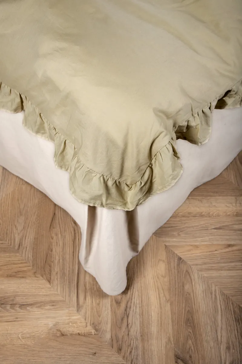 Levi Bettwäsche mit Rüschen in 200 × 150 cm, Sand, im Wohnraum, Ansicht 2