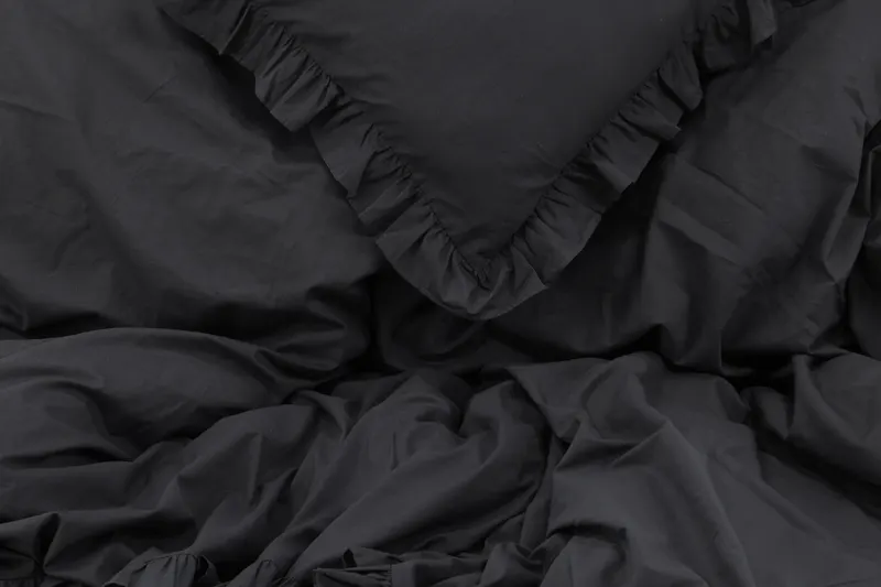 Levi Bettwäsche mit Rüschen in 220 × 240 cm, Anthrazit, im Wohnraum, Ansicht 5