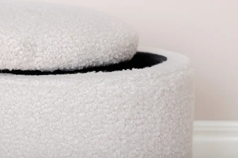 Limpen zylinderförmiger Pouf mit Deckel in Weiß, Polyester-Teddystoff, im Wohnraum, Ansicht 5