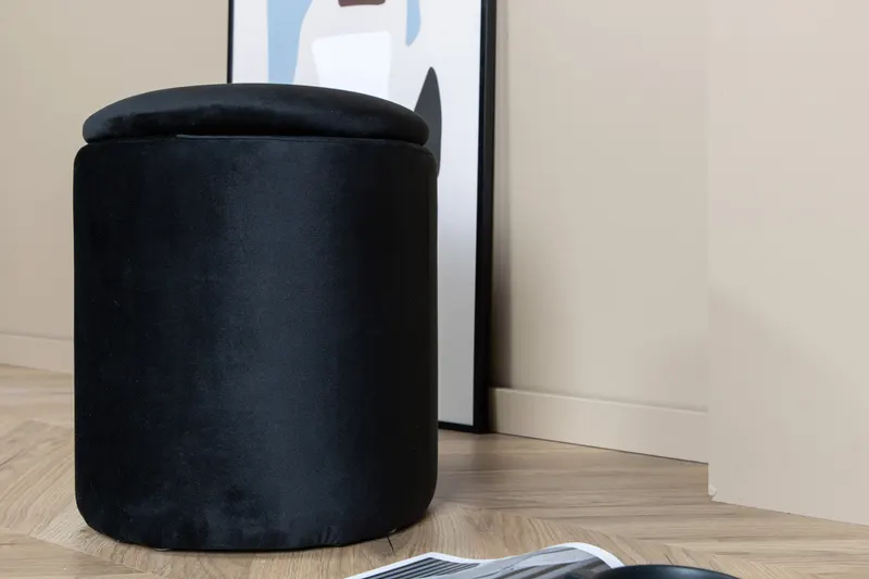Limpen zylinderförmiger Pouf mit Deckel in Schwarz, Polyester-Teddystoff, im Wohnraum, Ansicht 4