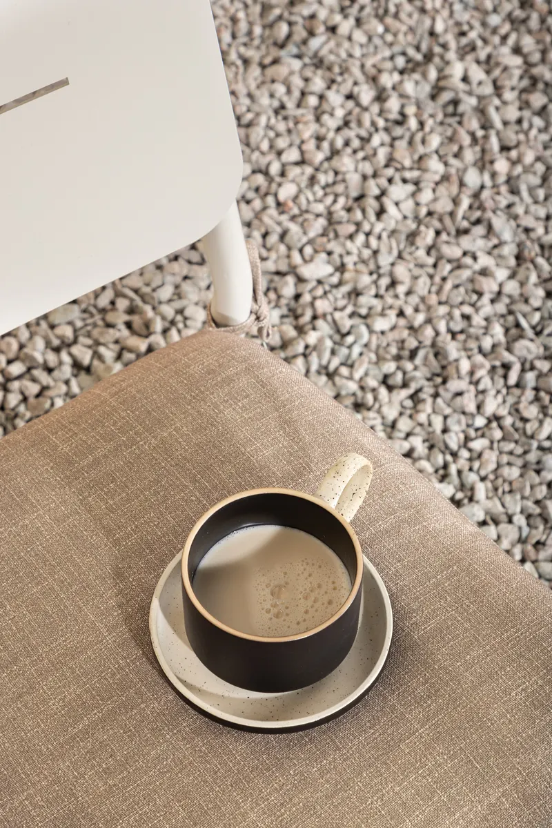 Lina Gartensessel im 2er-Set in Sand, Gestell Beige, im Wohnraum, Ansicht 2