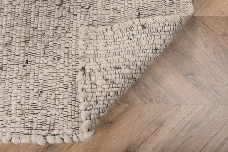 Loump Wollteppich, handgewebt in 300 × 200 cm, Beige, im Wohnraum, Ansicht 5