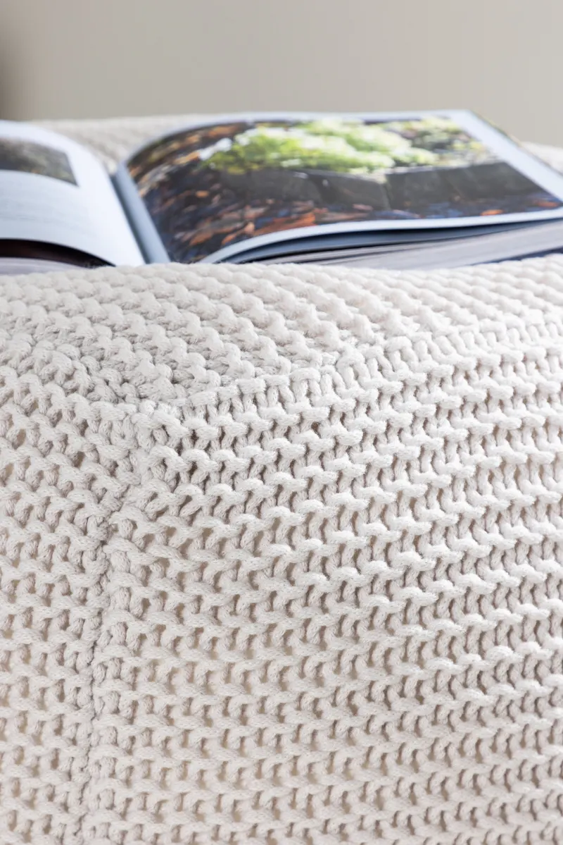 Luca weicher Pouf mit Muster, im Wohnraum, Ansicht 3