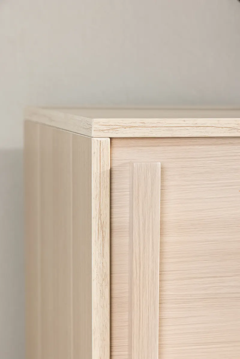 Lugo TV-Board mit Lamellengitter in Whitewash, im Wohnraum, Ansicht 4