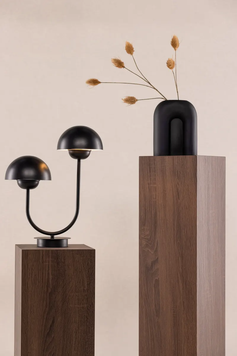 Lyckorna Tischlampe mit zwei Pilzschirmen, im Wohnraum, Ansicht 2