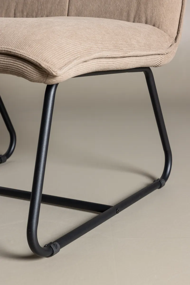 Madison Sessel ohne Armlehnen auf Kufengestell in Braun, Gestell Schwarz, Polyester, im Wohnraum, Ansicht 4