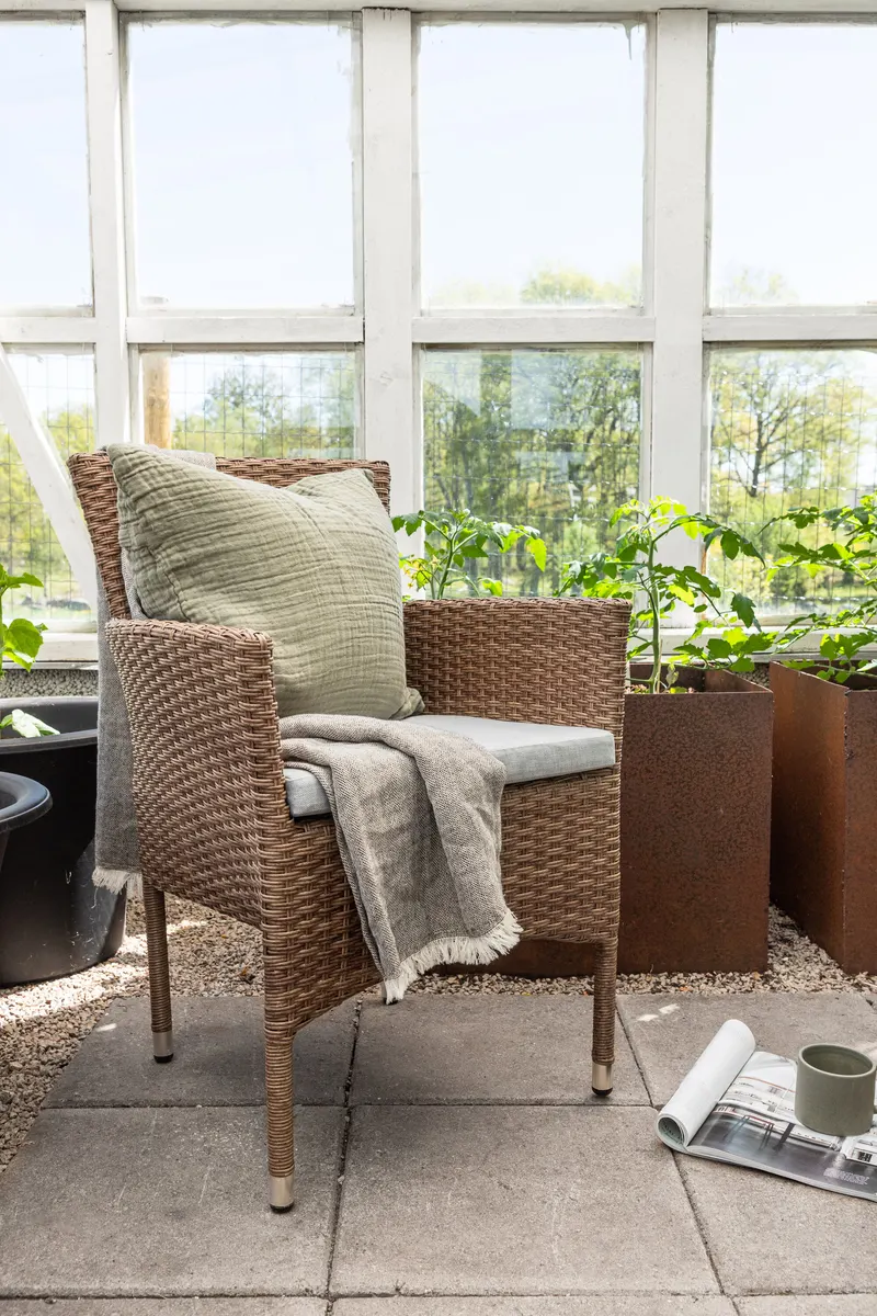 Malina Gartenstühle im 2er-Set aus Polyrattan in Natur, im Wohnraum, Ansicht 1