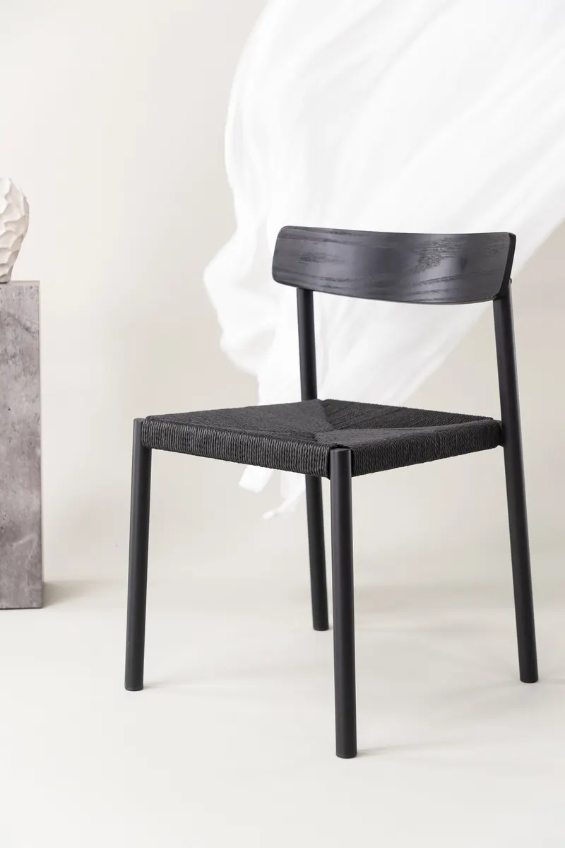 Malmön Esszimmerstuhl mit geflochtener Sitzfläche in Schwarz, im Wohnraum, Ansicht 4