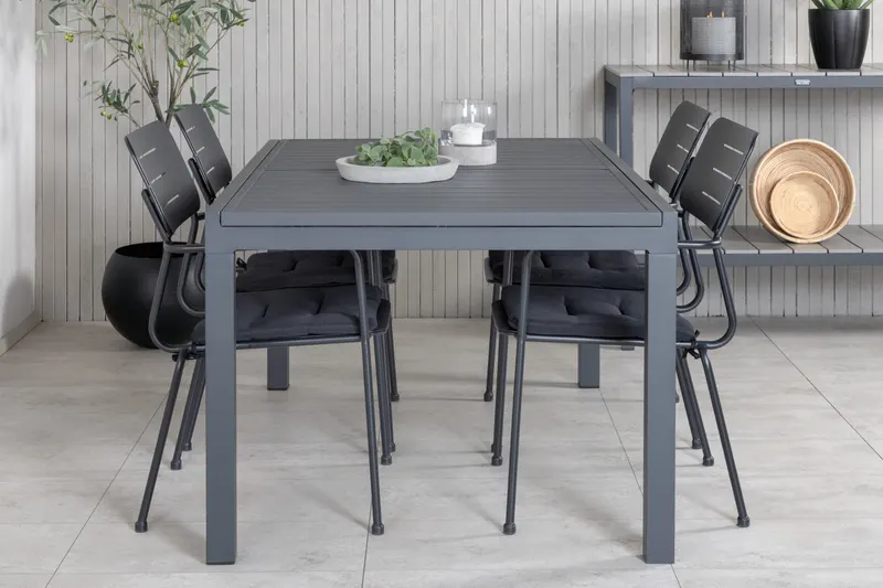 Marbella & Nicke Gartenmöbel Set mit ausziehbarem Tisch und 4 Armlehnstühlen in Schwarz, im Wohnraum, Ansicht 1