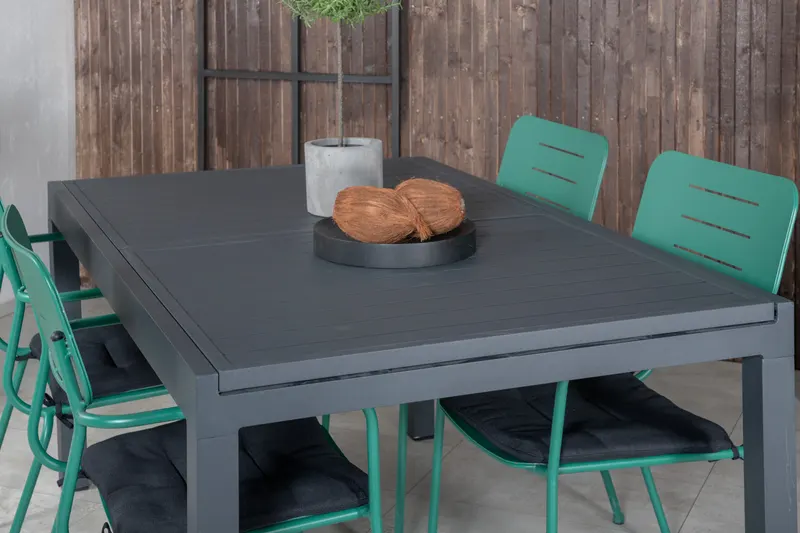 Marbella & Nicke Gartenmöbel Set mit ausziehbarem Tisch und 4 Armlehnstühlen in Grün, im Wohnraum, Ansicht 3