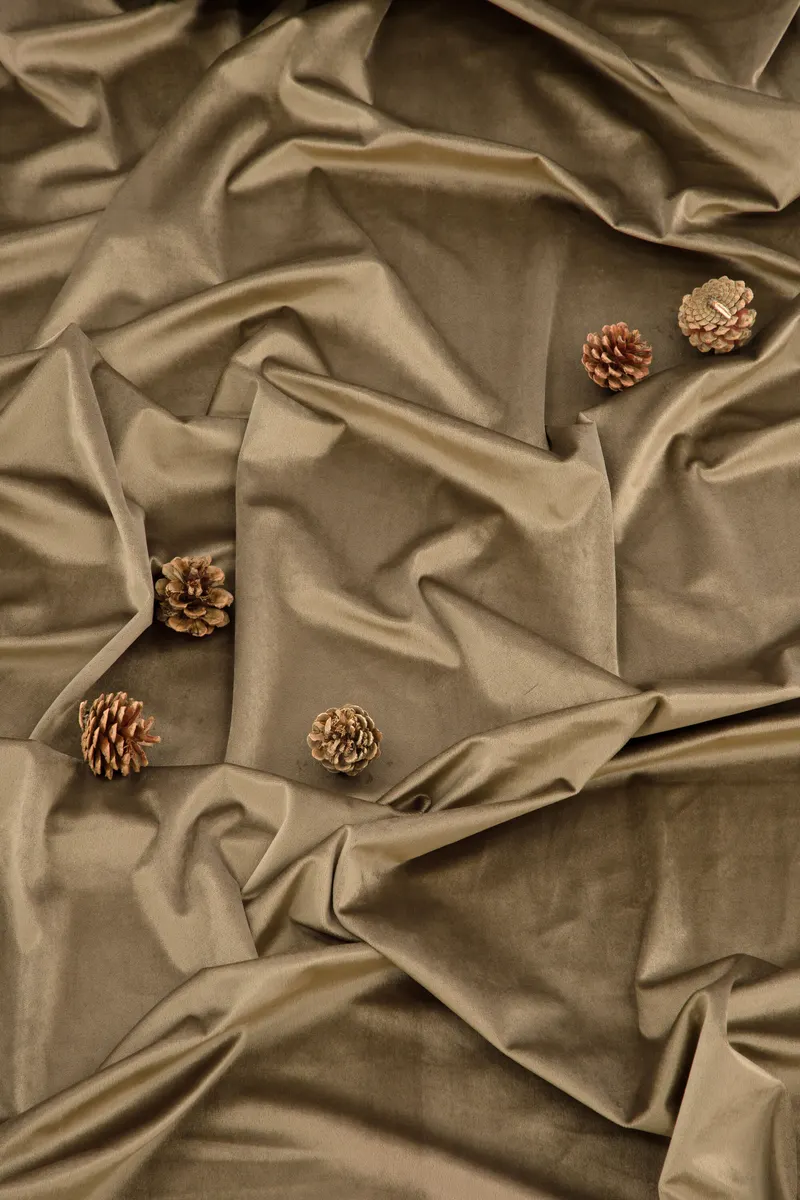 Mary Vorhang aus Samt in Sand, im Wohnraum, Ansicht 2