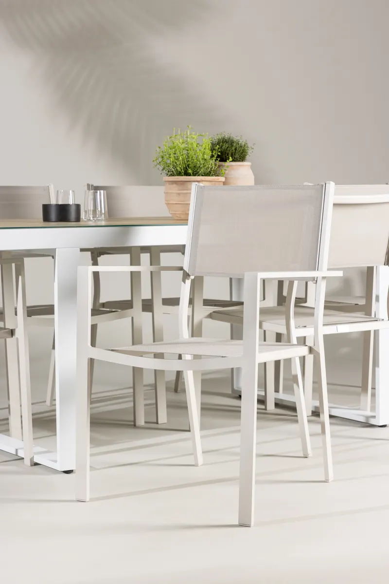 Merlo & Copacabana Gartenmöbel-Set mit weißem Glastisch und 6 Stühlen in Beige, im Wohnraum, Ansicht 3