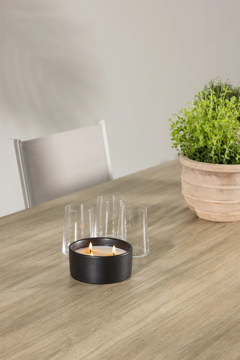 Merlo & Copacabana Gartenmöbel-Set mit weißem Glastisch und 6 Stühlen in Beige, im Wohnraum, Ansicht 4