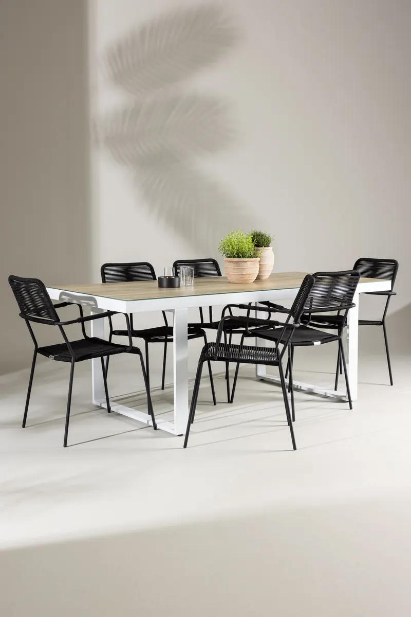Merlo & Lindos Gartenmöbel-Set mit Glastisch und 6 Seilstühlen, im Wohnraum, Ansicht 1