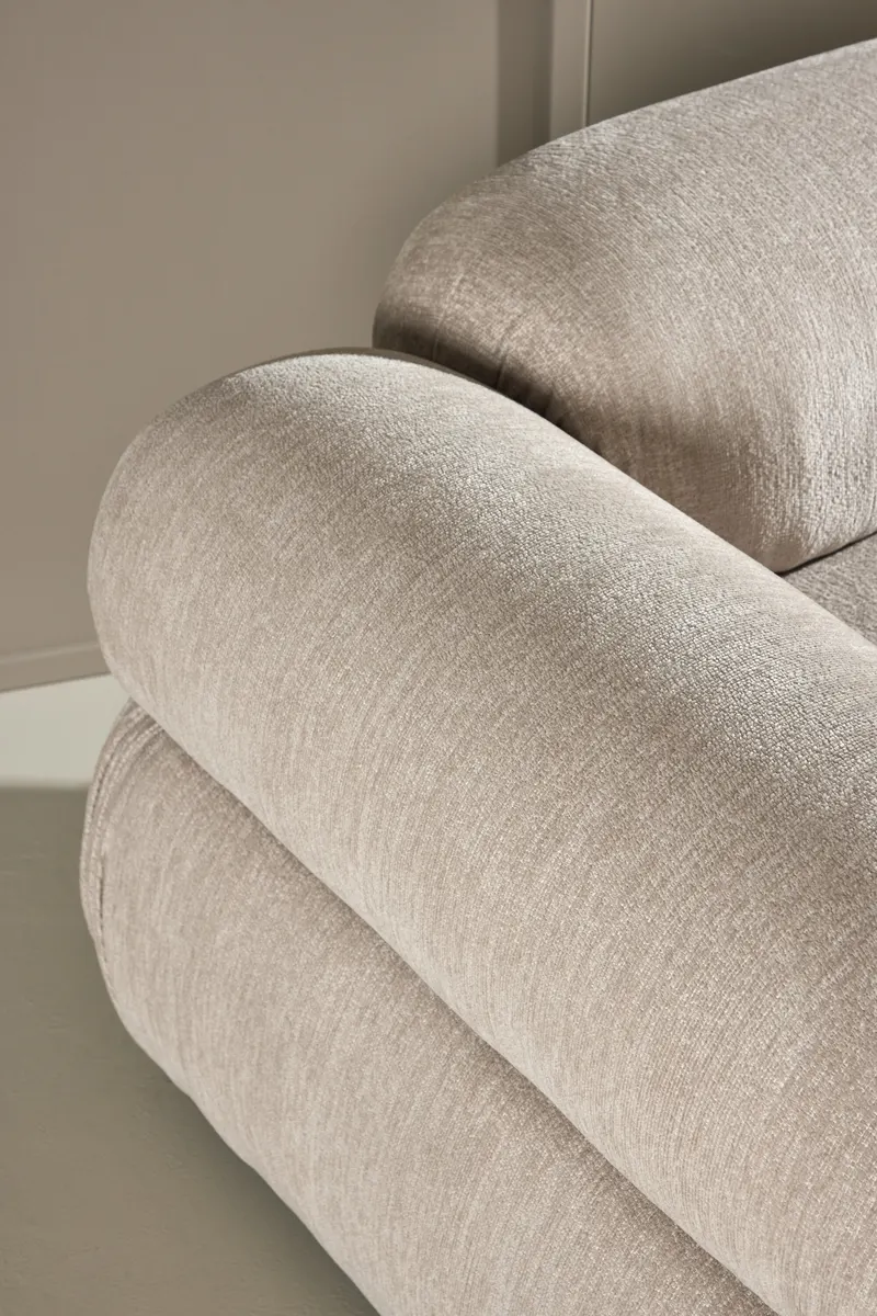Mika Sofa-Modul mit gerundeten Polsterrollen in 95 × 70 × 95 cm, rechts, im Wohnraum, Ansicht 2