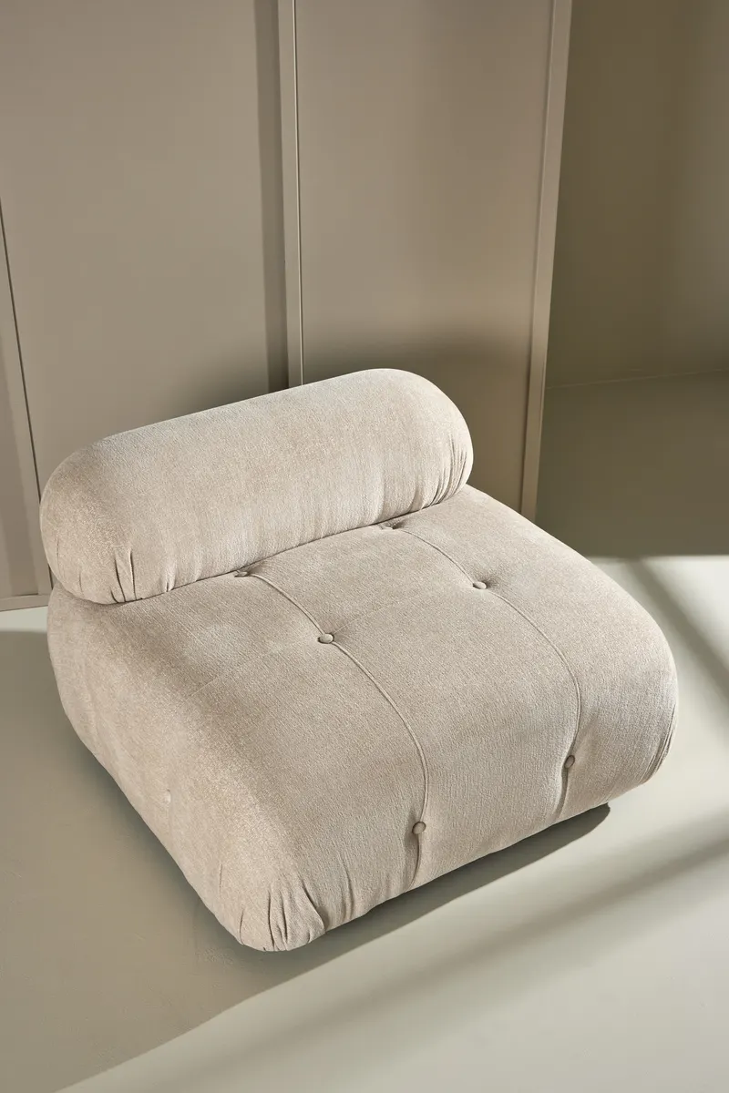 Mika Sofa-Modul mit gerundeten Polsterrollen in 95 × 70 × 95 cm, im Wohnraum, Ansicht 3