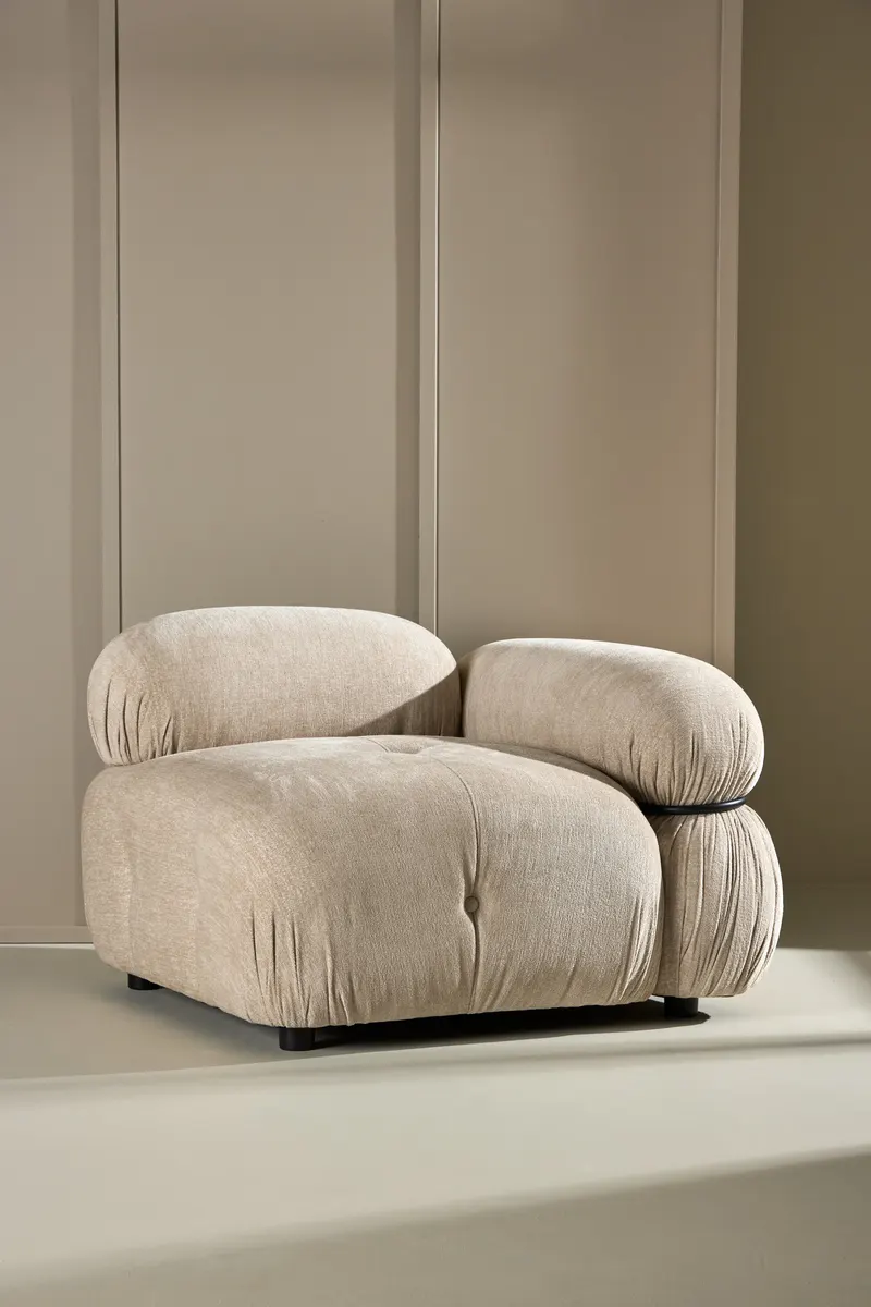 Mika Sofa-Modul mit gerundeten Polsterrollen in 95 × 70 × 95 cm, links, im Wohnraum, Ansicht 1